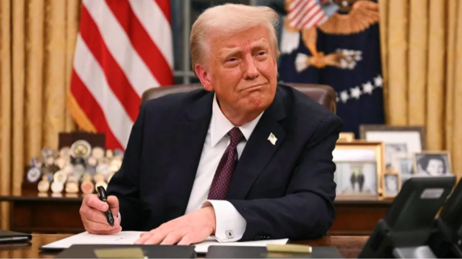 Д.Трамп автомашин, чип, эмэнд 25 хувийн татвар ногдуулна