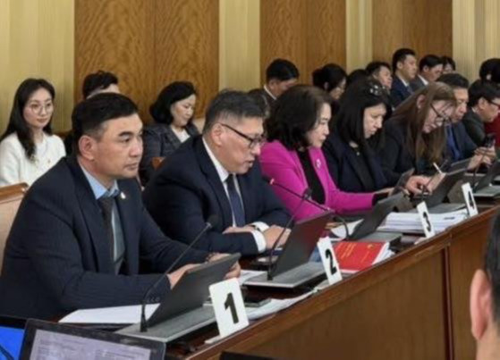 Монгол Улсыг 2021-2025 онд хөгжүүлэх таван жилийн үндсэн чиглэлийн хэрэгжилт”-д хийсэн гүйцэтгэлийн аудитын тайланг танилцууллаа