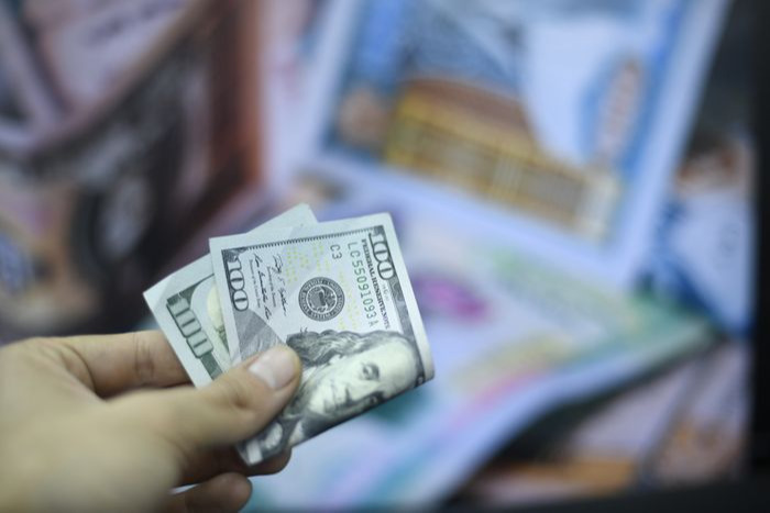 Уурссан ард түмэн удахгүй өлсөөд унавал босоод ирнэ гэдгийг эртхэн сэхээрч анхаараасай