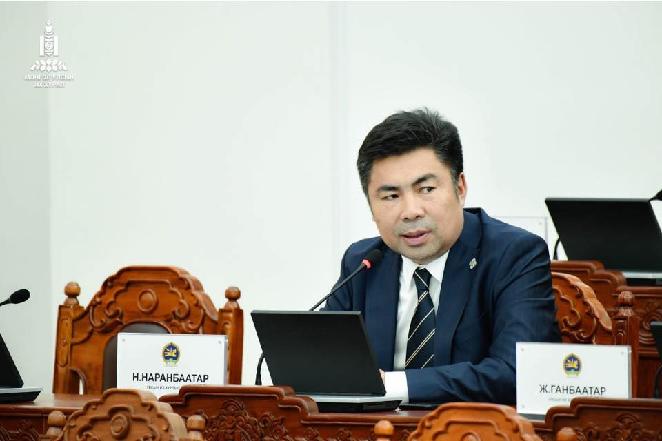 МАН-ын хагарал гүнзгийрч бүлгийн 38 гишүүн Ж.Бат-Эрдэнийг огцрохыг шаардав