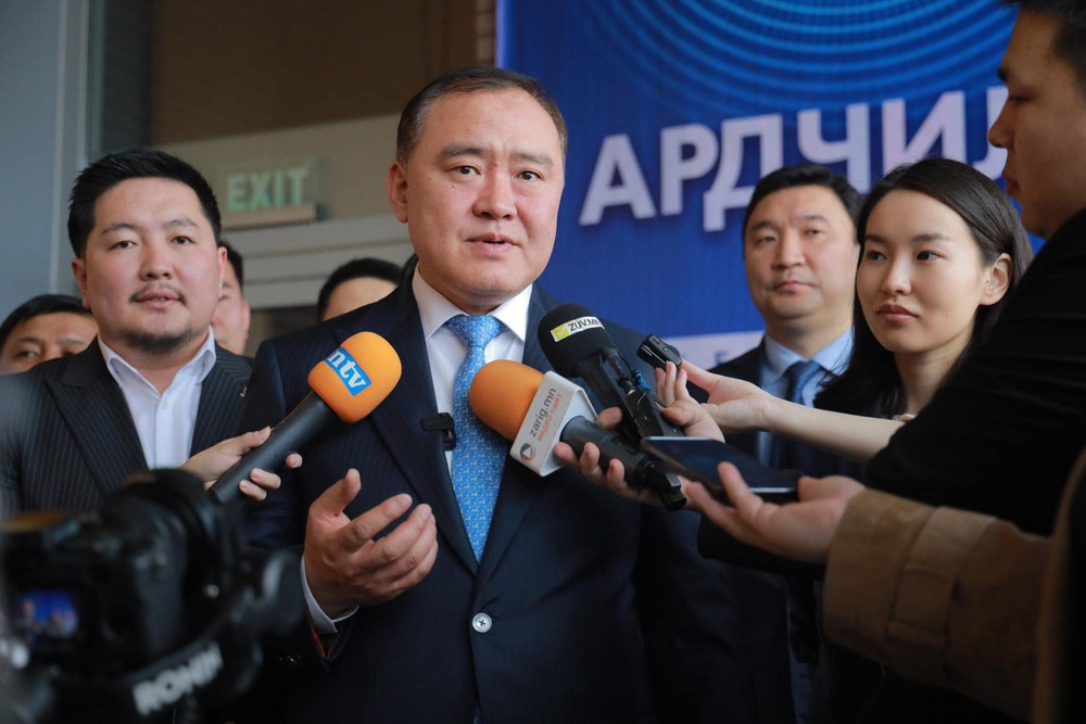Л.Гантөмөр: Алдагдсан найман жилийн алдааг засна