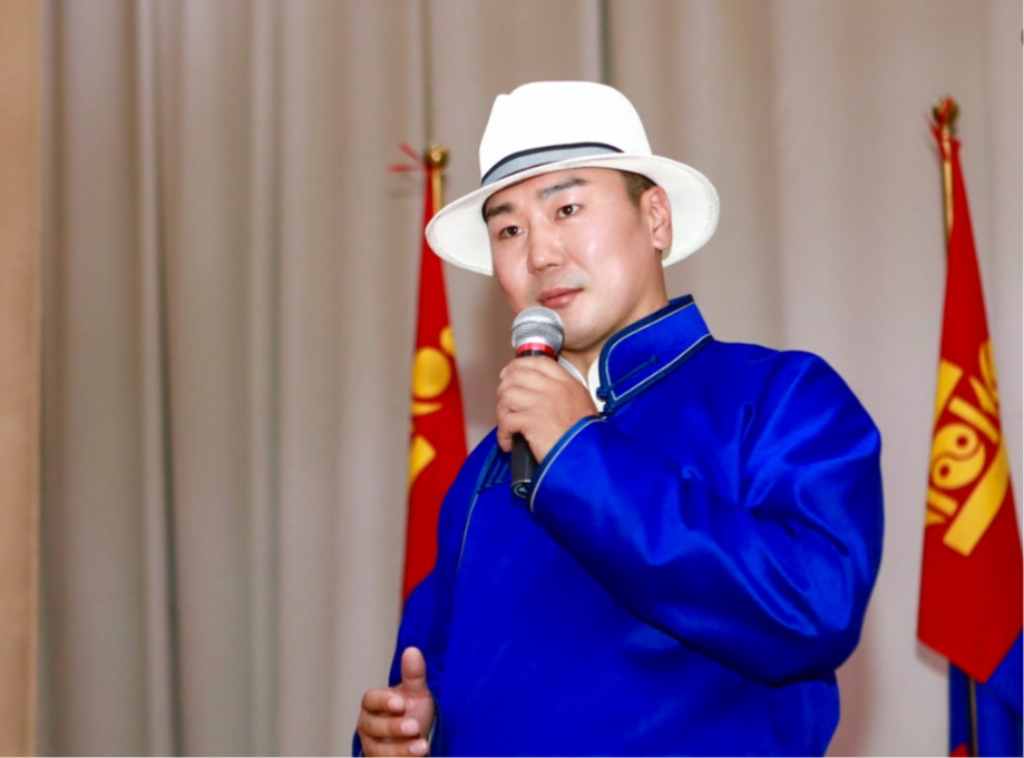 П.Мөнхтулга "классик хүчирхийлэгч" байсан уу