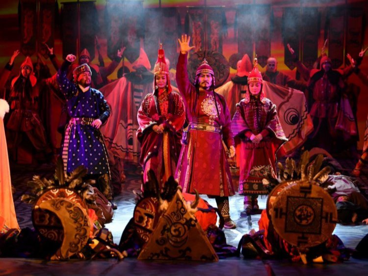 "The Mongol Khan" жүжгийг шүүмжилжээ