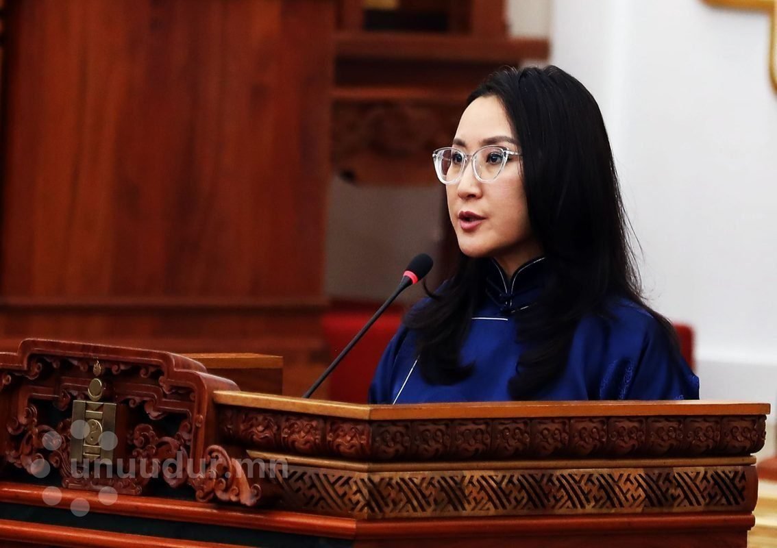 Ж.Баярмаа: Хөдөлмөрлөснийг шийтгэдэг биш, урамшуулдаг татварын тогтолцоо хэрэгтэй