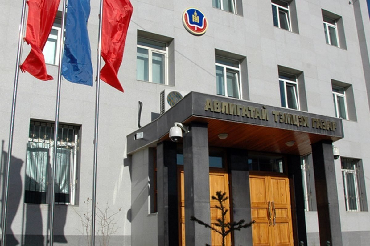 Нийтийн албанд томилогдохоор нэр дэвшсэн дөрвөн этгээдээс ашиг сонирхлын зөрчил илэрчээ