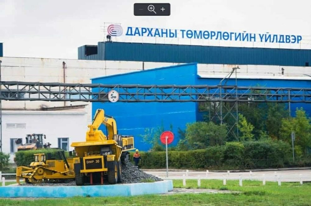 Монголын эдийн засгийн гагнаас нь Дарханы төмөрлөгийн үйлдвэрийг түшиглэсэн гангийн үйлдвэр болно