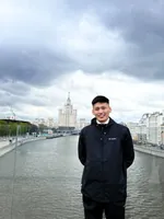 М.Дамдин: Эмээ маань “Миний хүү хайр хүнд хоол авчирдаггүй юм, боловсролтой байж хоолтой байна шүү” гэж захисан